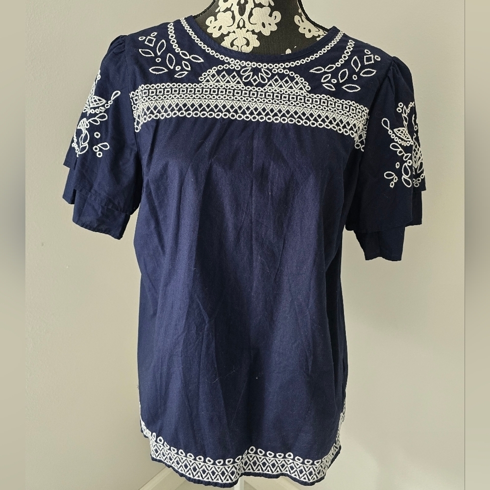 Banana Republic Navy Blouse with Intricate White Detailing Sz M